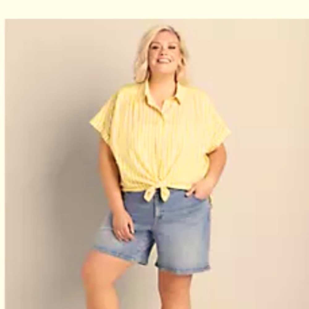 Button Down Yellow Stripe Blouse. Tie Hem. Size 16.